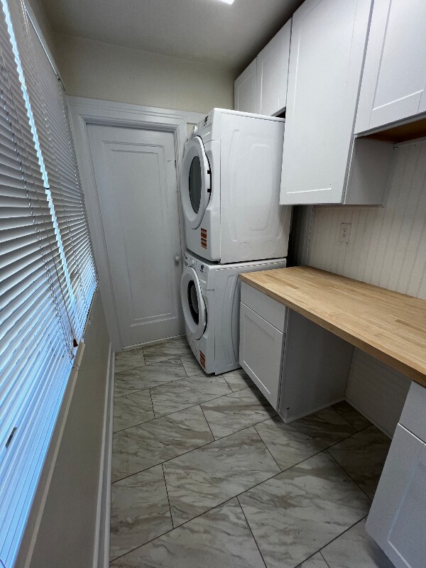 Building Photo - 2211 N Van Ness Blvd