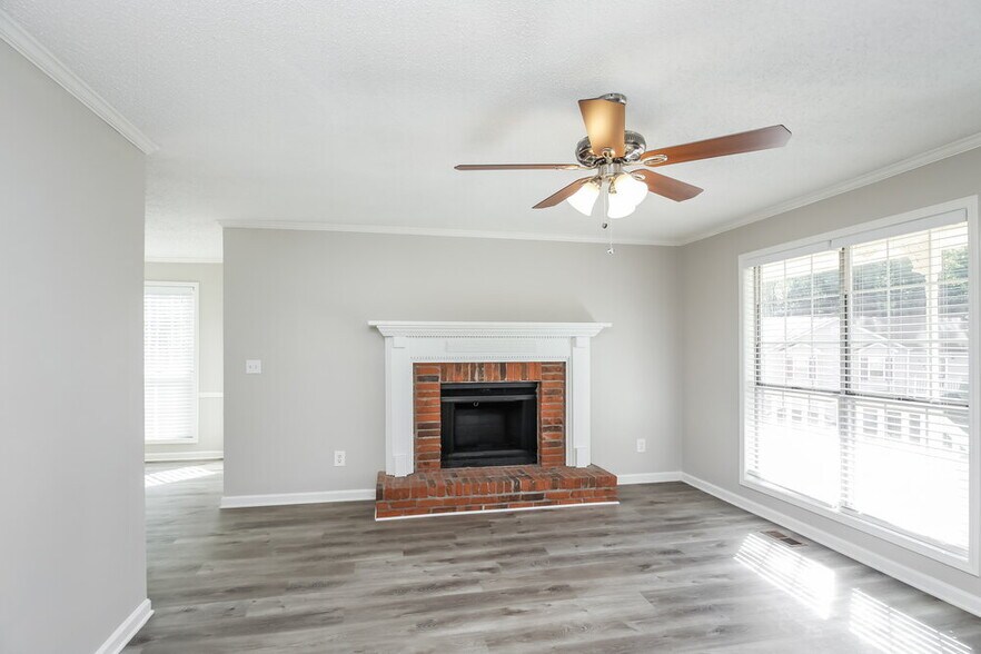 Building Photo - 2405 Glynn Oaks Ct SW