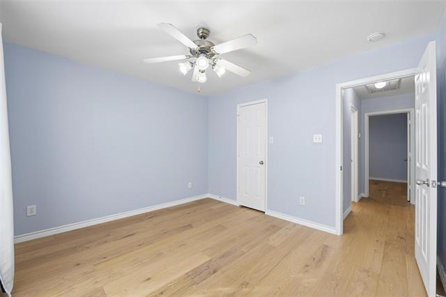 Building Photo - 835 Evergreen Ln