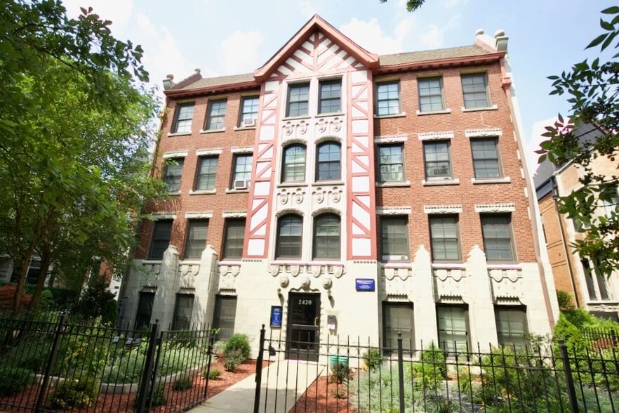 Primary Photo - 2425 N Kedzie Blvd