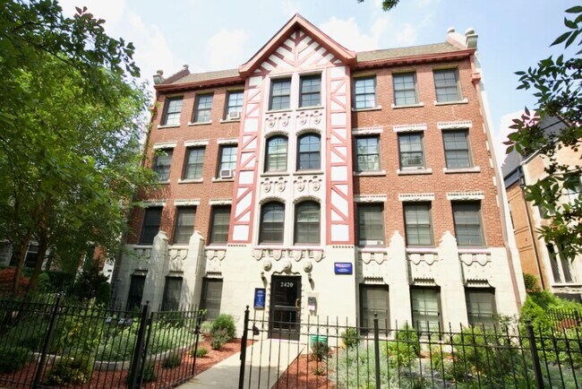 Building Photo - 2425 N Kedzie Blvd