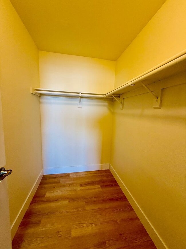 Building Photo - Charming 1-Bedroom Condo in the Heart of S...