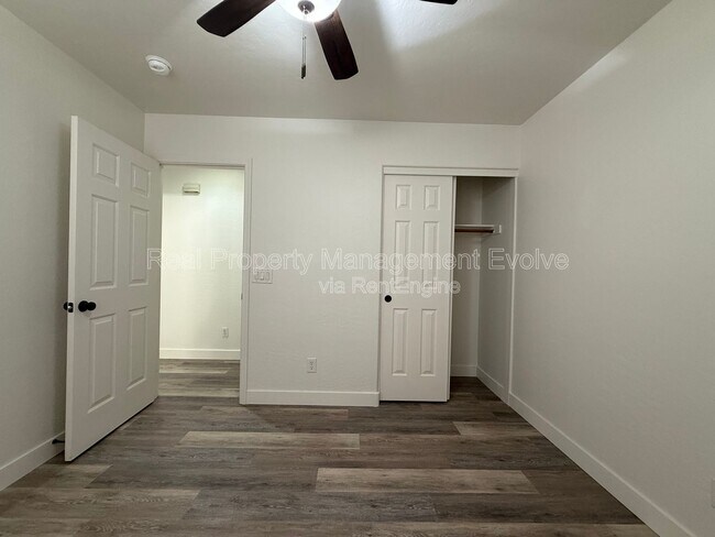 Building Photo - 2809 N 107th Dr