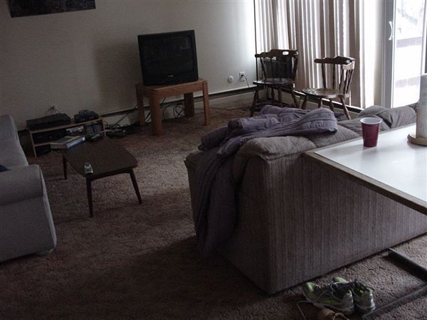 Building Photo - 813 S Main St