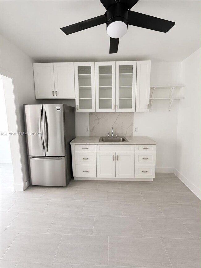 Building Photo - 1154 NW 34th Ave