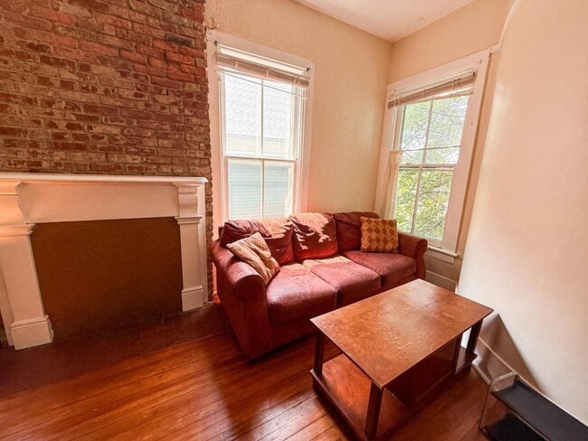 Building Photo - 115 Stewart Ave