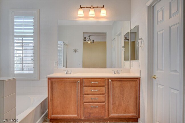 Building Photo - 11832 W Barcinas Ln