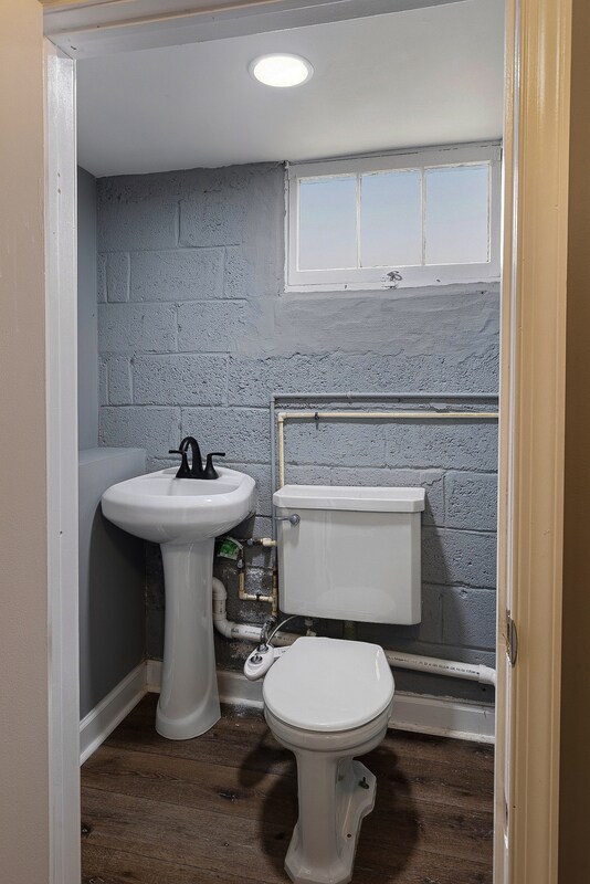 Building Photo - 8130 Kirkwall Ct