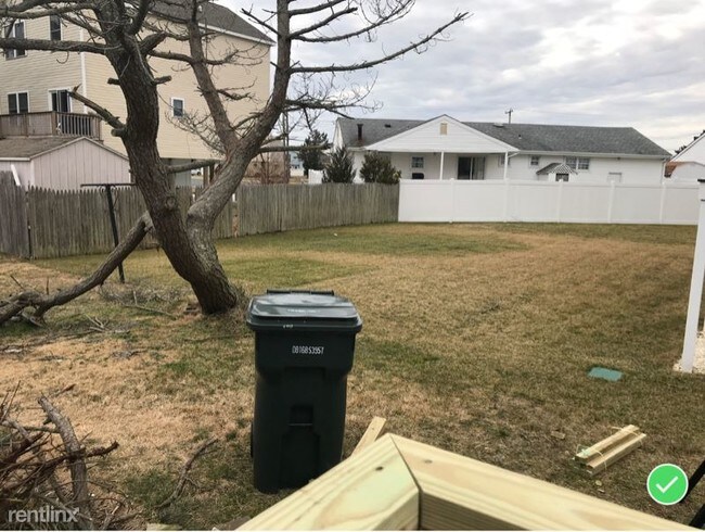 Building Photo - 4 br, 2 bath House - 204 Sheridan Pl