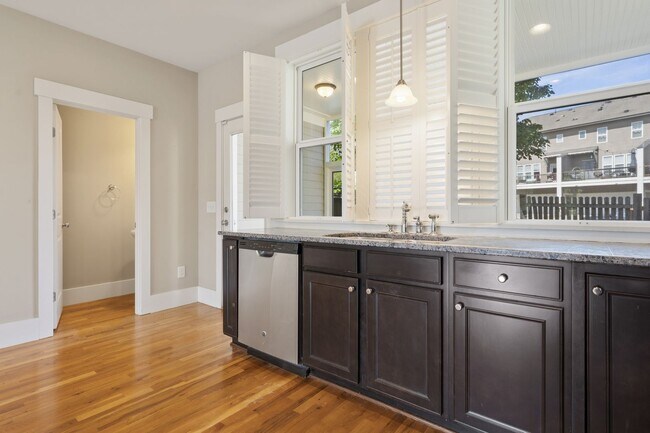 Building Photo - Three Bedroom Briar Chapel Beauty - Available June 1!