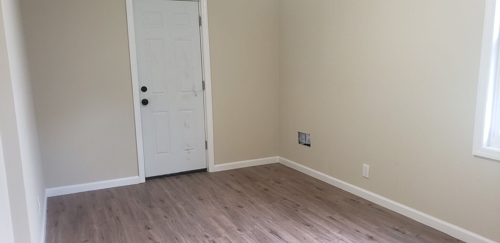 2nd Floor Bedroom - 730 Front St