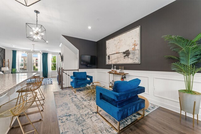 Building Photo - Welcome to your dream townhome - Spacious ...