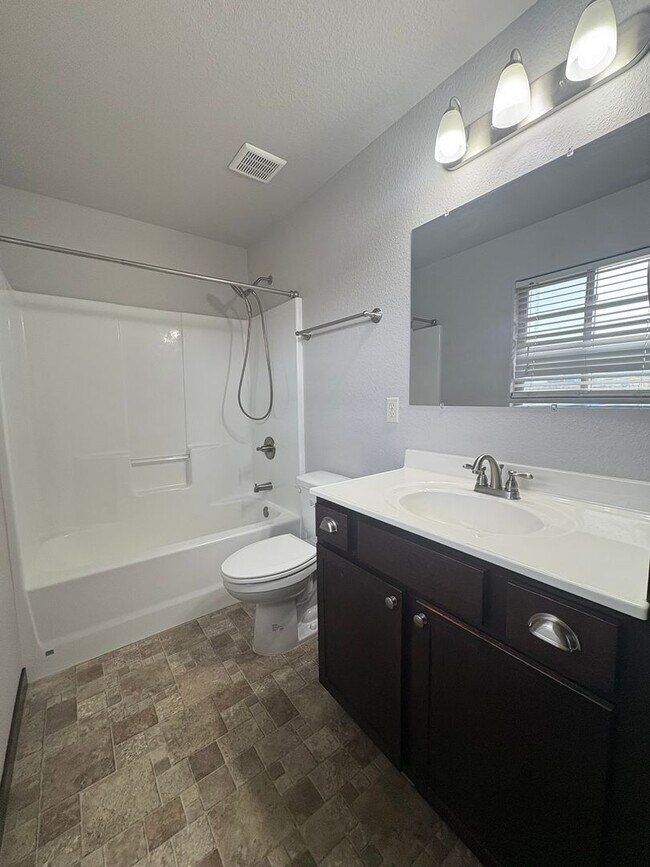 Building Photo - 3 BED | 3 BATH | HOME | ELKS CROSSING