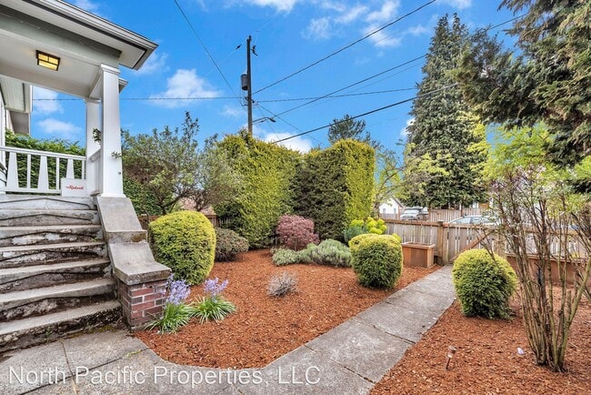 Building Photo - 3 br, 2 bath House - 928 N 90th Street