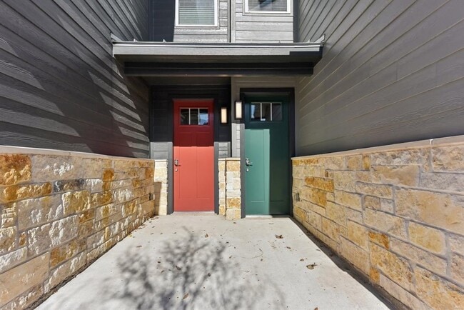 Building Photo - 17012 Marsh Wren Pass