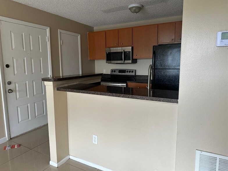 Building Photo - 4481 W McNab Rd