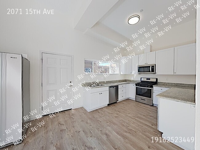 Primary Photo - 2071 15th Ave