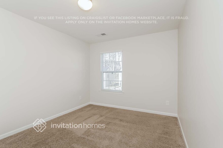 Building Photo - 5522 Tumbling Brook Ln