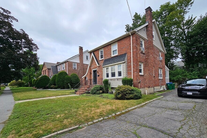 Primary Photo - 25 Essex St