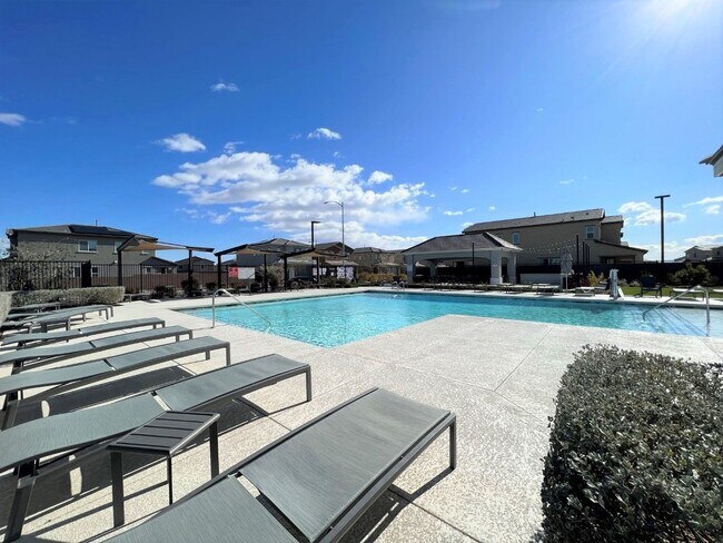Building Photo - 4 BEDROOMS, 2.5 BATHS AT VILLIAGES AT TULE...