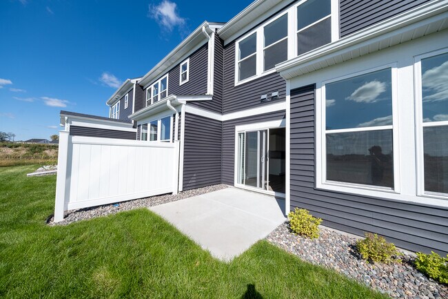 Building Photo - 10429 Ithaca Ln N