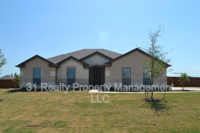 Primary Photo - 1119 Sumner Dr