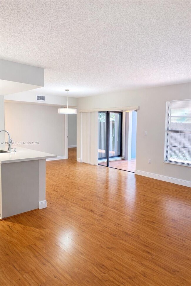 Building Photo - 9033 SW 123rd Ct