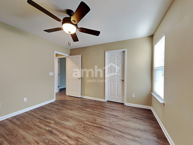 Building Photo - 3516 Medlock Ter