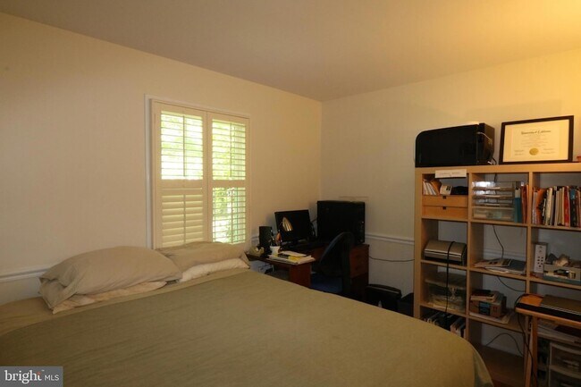 Building Photo - 6703 Rannoch Rd