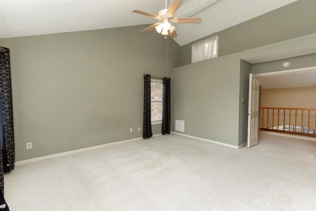 Building Photo - 2458 Parkwood Ln