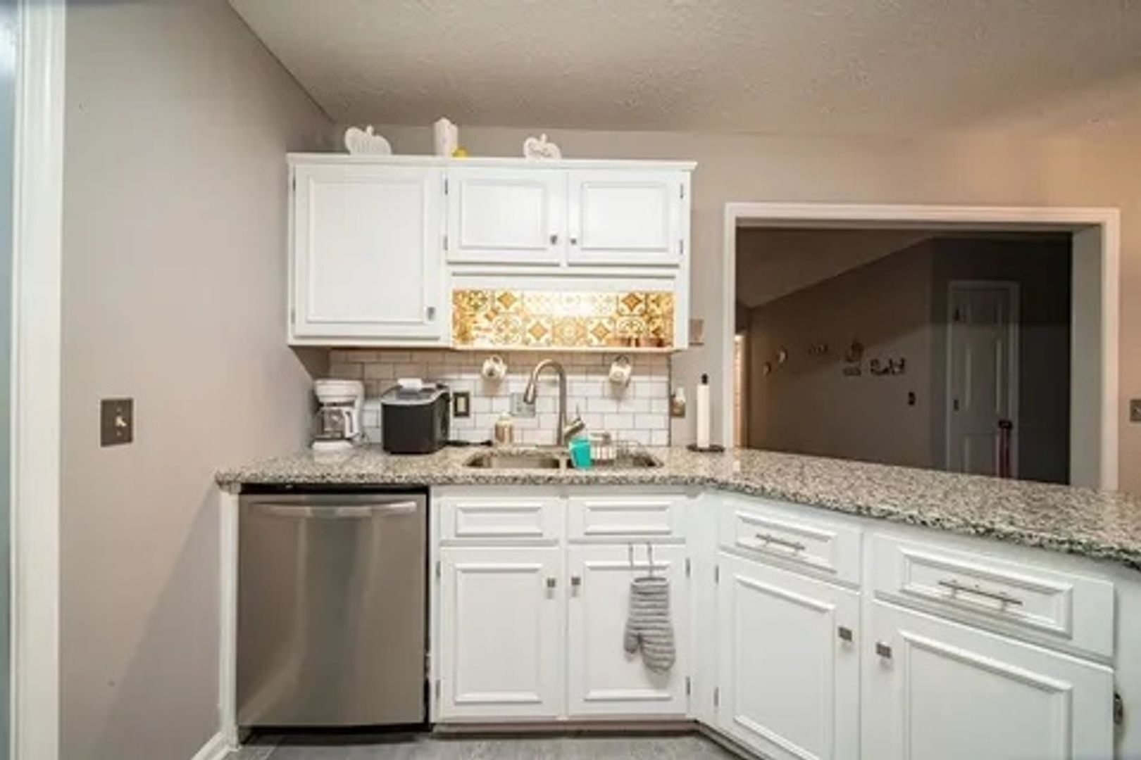 Building Photo - 5208 Spinnaker Ct