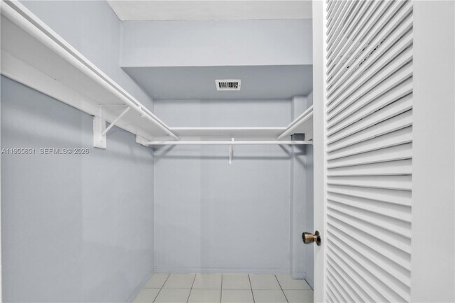 Building Photo - 3030 Marcos Dr