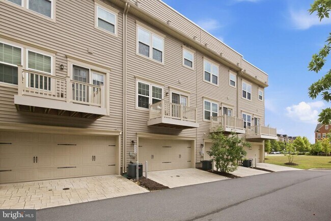 Building Photo - 8206 Greenbelt Station Pkwy