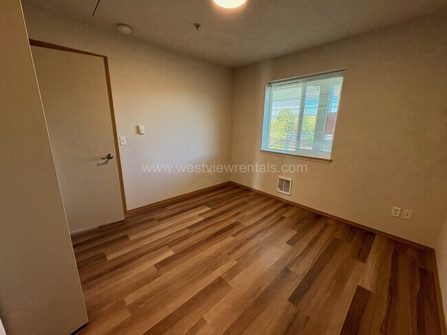 Building Photo - 139 Prince Ave