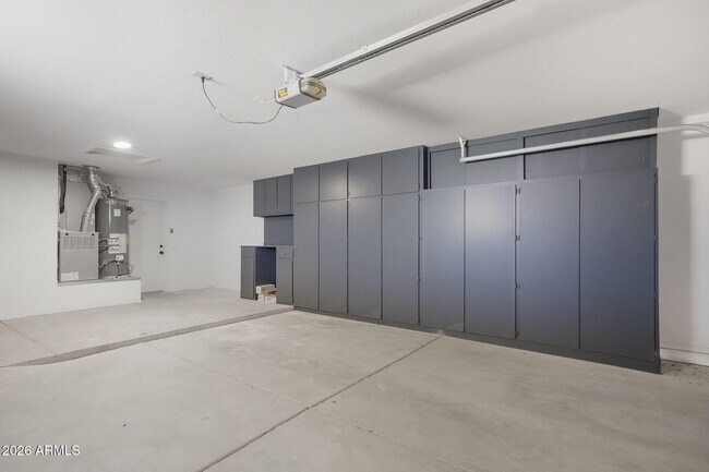 Building Photo - 22408 N Las Vegas Dr