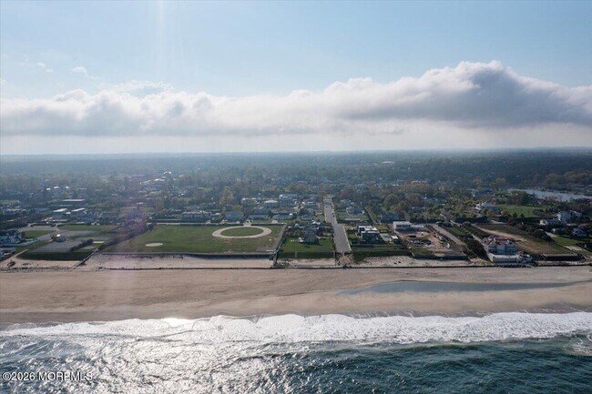 Building Photo - 8 Pullman Ave