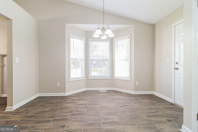 Building Photo - 207 Remington Ct