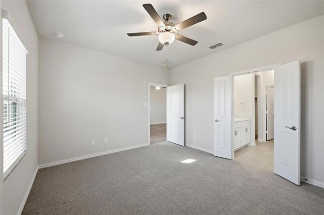 Building Photo - 506 Clover Crk Dr