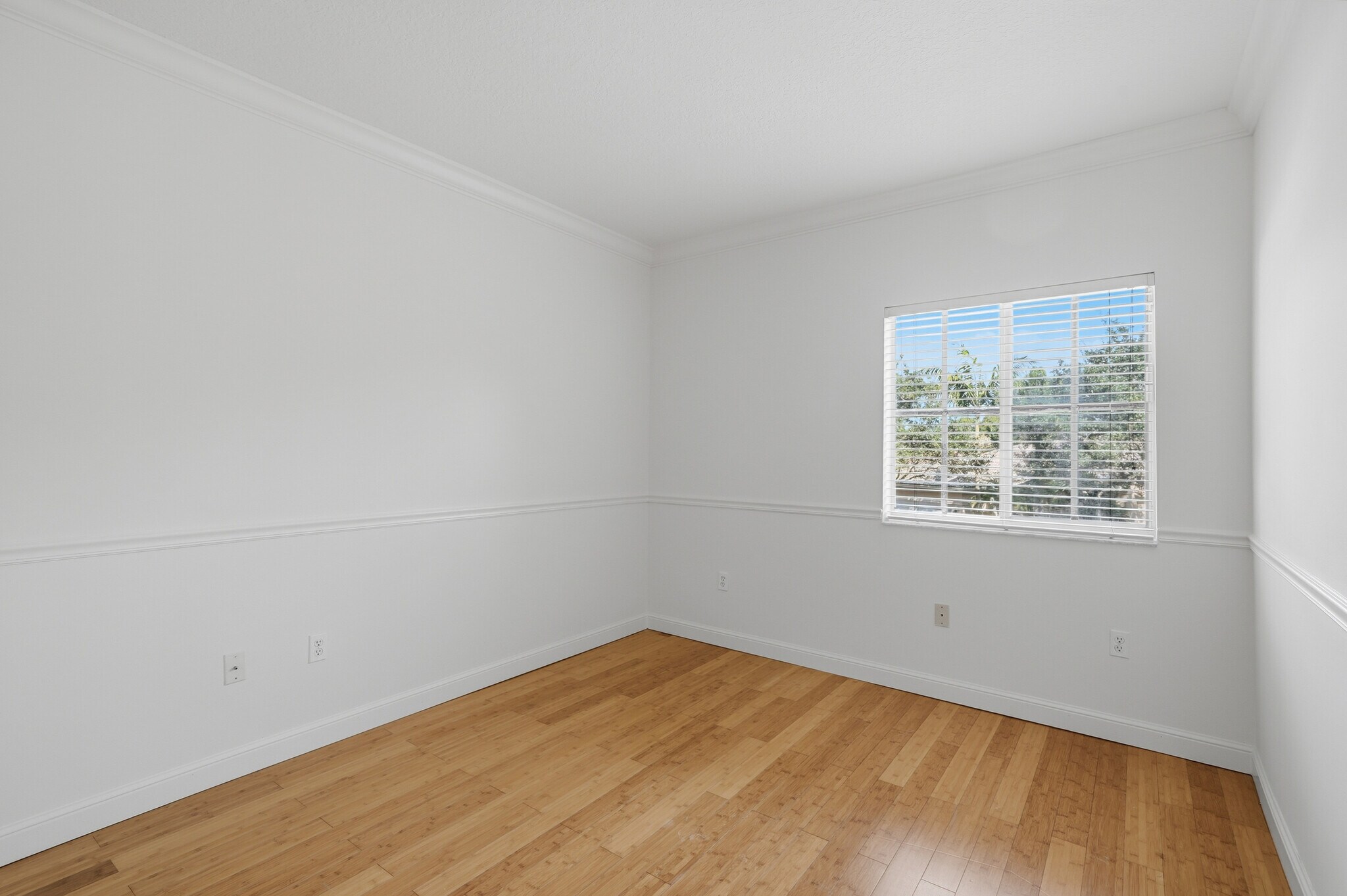 Building Photo - 2388 SW 127th Ave