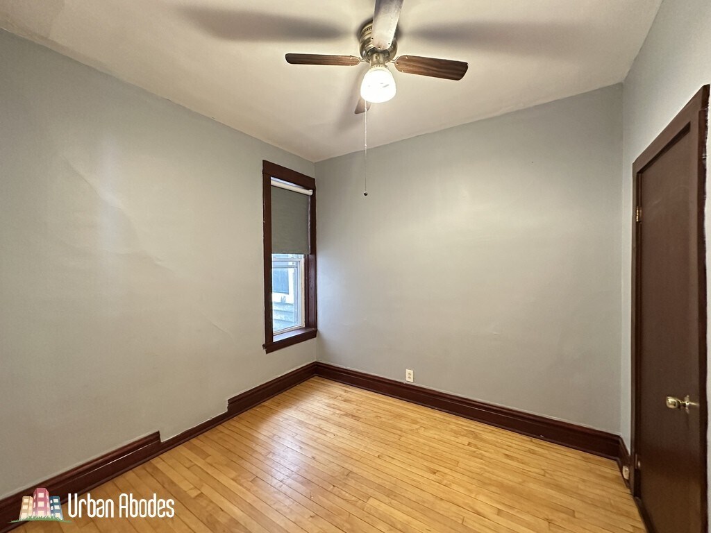 Building Photo - 3530 N Elston Ave