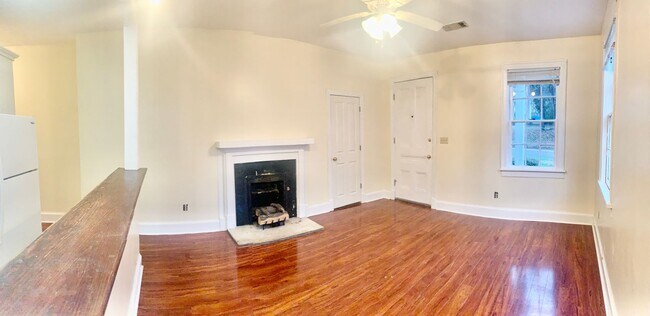 Building Photo - 405 N Madison St