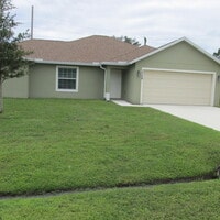 Building Photo - 1726 SE Minorca Ave