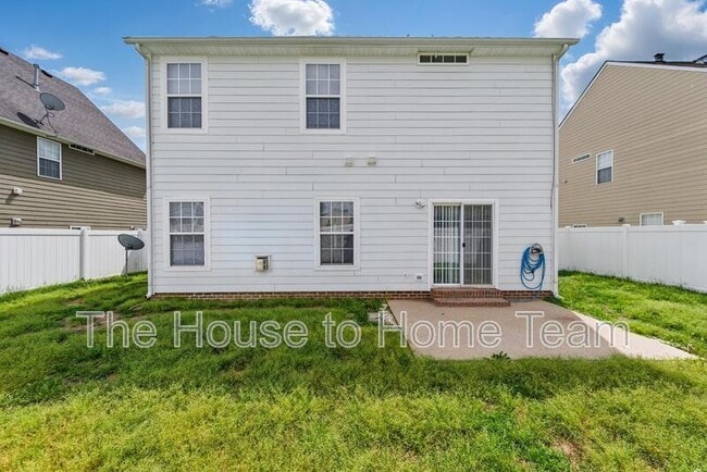 Building Photo - 1023 Snead Dr