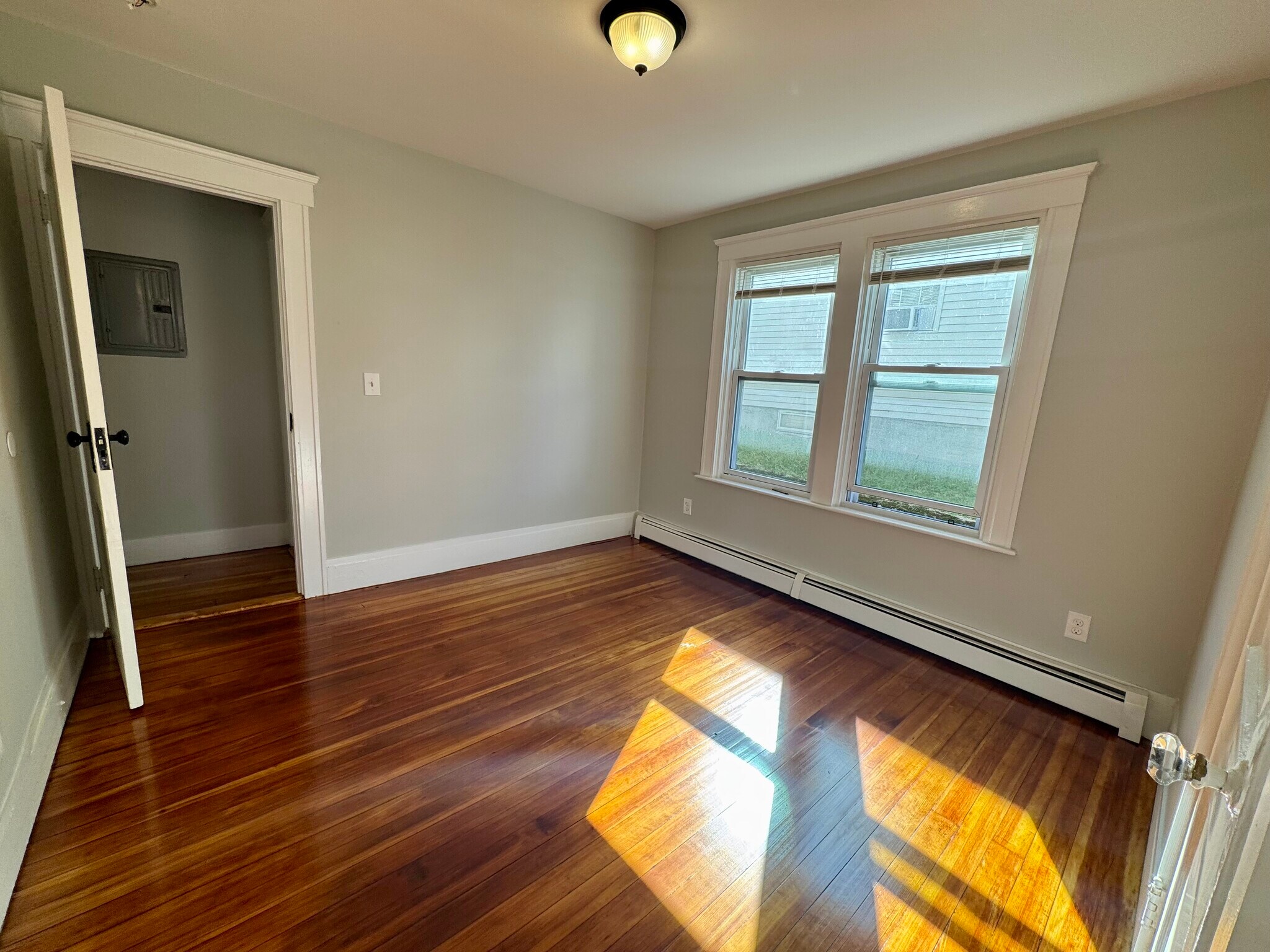 Building Photo - 109 Ruggles St