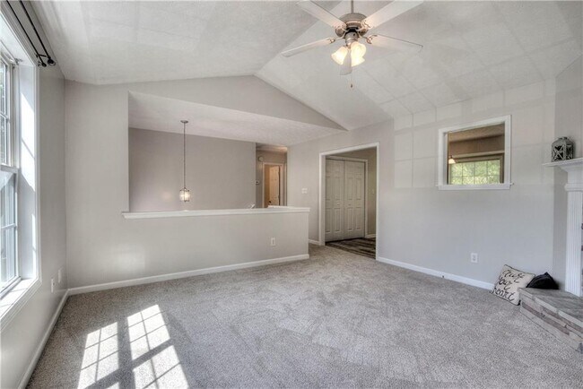 Building Photo - 178 Colton Dr