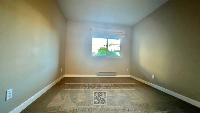 Building Photo - Charming One bedroom with Private terrace.
