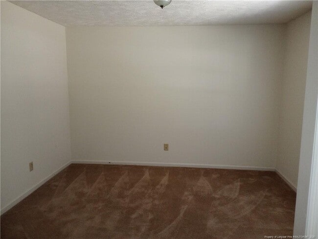 Building Photo - 1711 Valley Ridge Dr