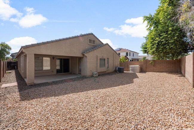 Building Photo - Spacious Floor Plan in Copper Basin