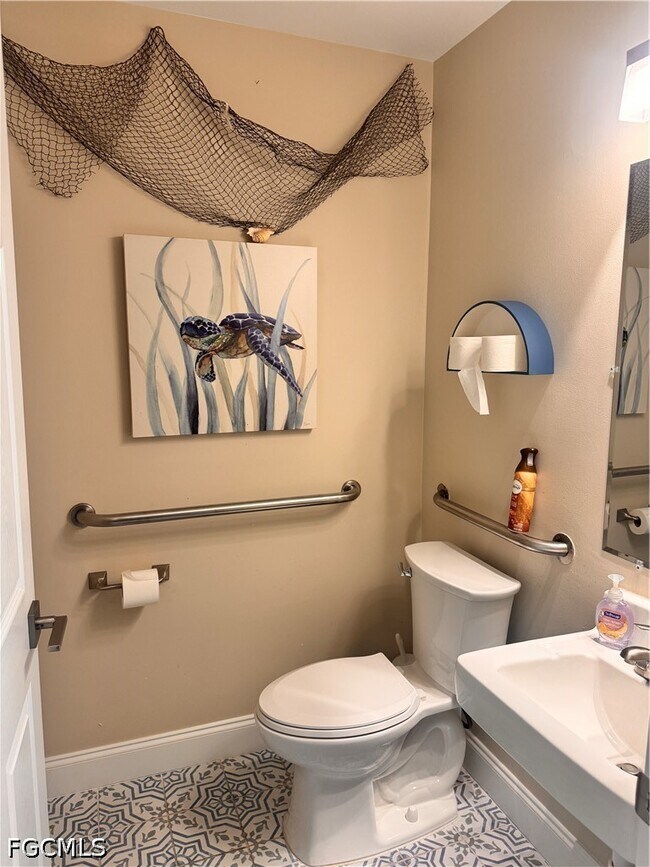 Building Photo - 4510 N Key Dr