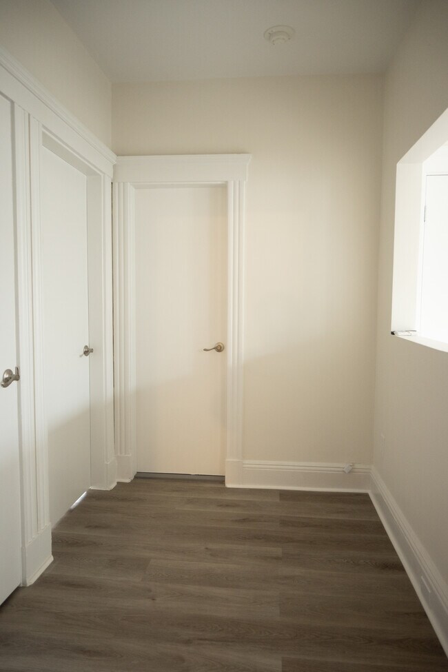 Entrance - 374 Chestnut Hill Ave